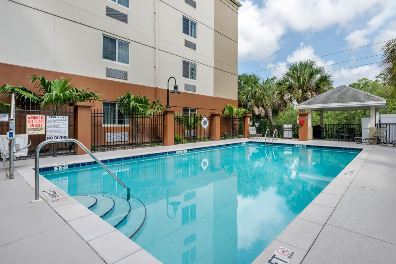 Candlewood Suites Fort Myers Interstate 75 By Ihg Extérieur photo
