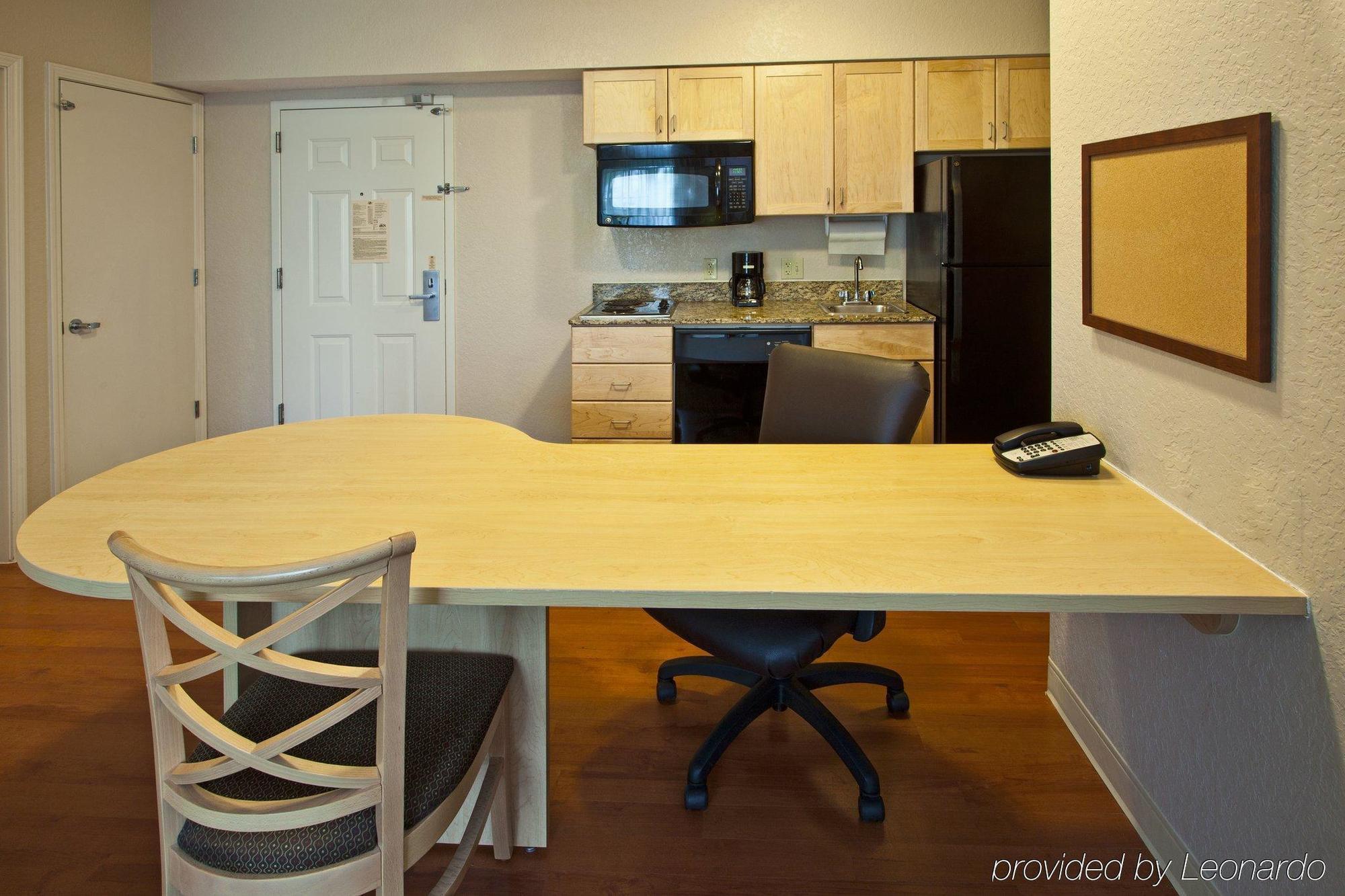 Candlewood Suites Fort Myers Interstate 75 By Ihg Chambre photo